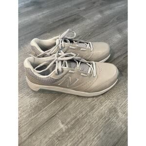 New Balance Women’s Beige Walking Shoes Sz 10